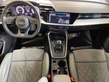 Audi A3 Sportback 35 TFSI S line *AHK*LED*Klima*
