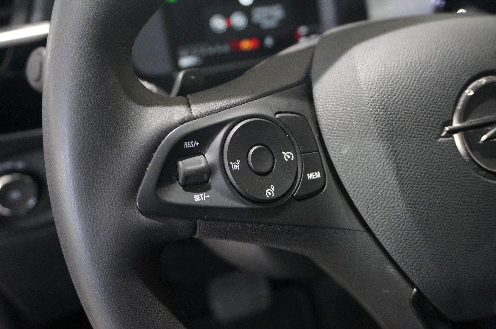 Fahrzeugabbildung Opel Corsa F 1.2T ELEGANCE NAVI/LED/VIRT/KAMERA/SPORT