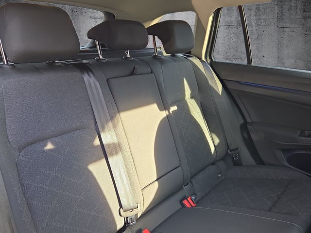 Golf Variant LIFE 2.0 TDI SCR DSG AHK