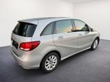 Mercedes-Benz B 180 Style/NAV/SHZ/ - silberne Mercedes-Benz B 180