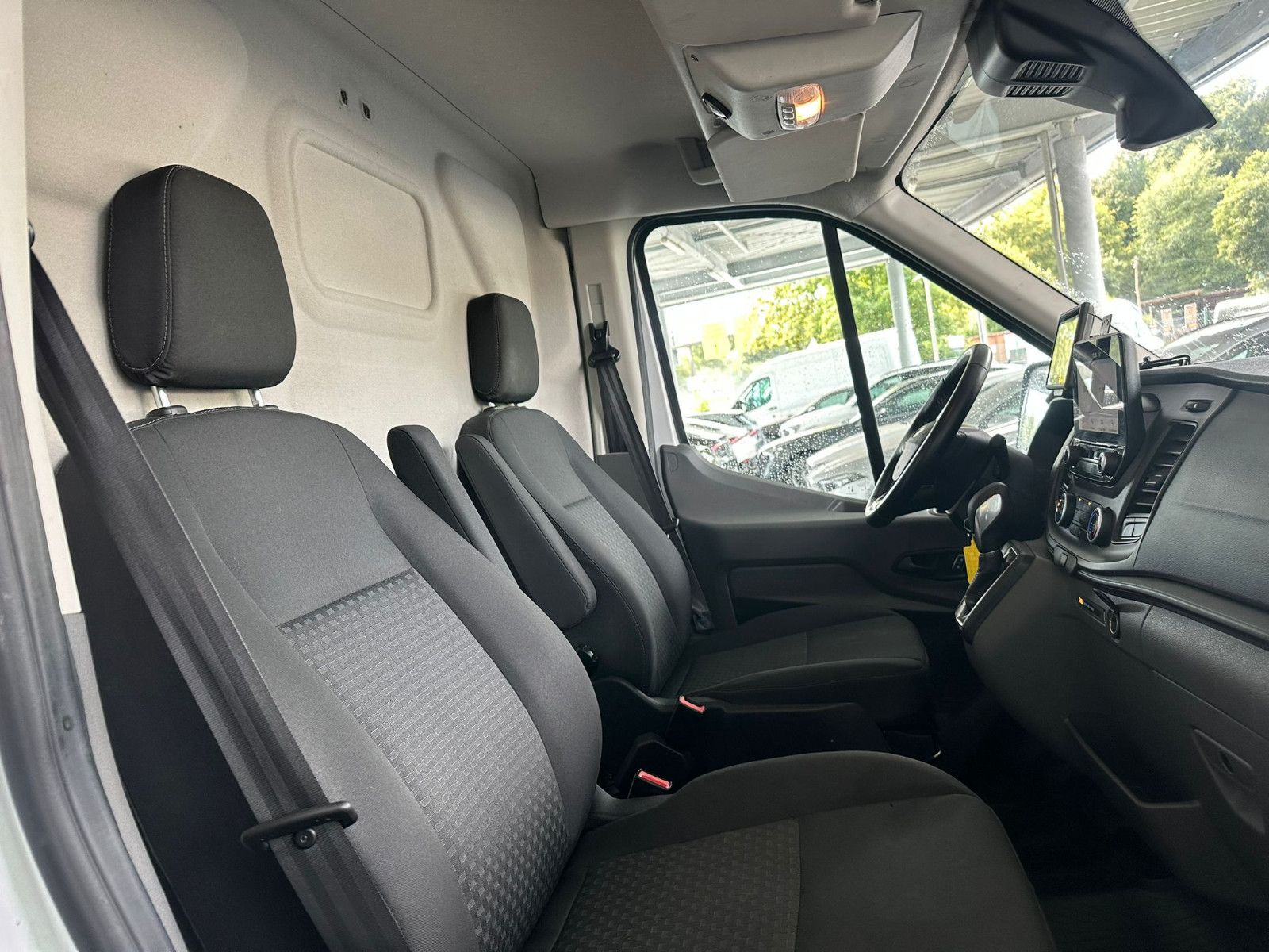Fahrzeugabbildung Ford TRANSIT 350 L3H3 Automatik*AHK*KLIMA*TEMPO*Bi-XE