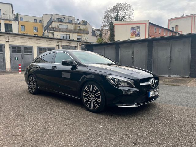 MERCEDES-BENZ CLA 220 Shooting Brake / d 4Matic