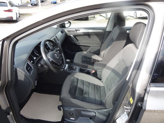 Fahrzeugabbildung Volkswagen Golf Sportsvan/1.Hand/37.200km/DSG/PDC/Garantie