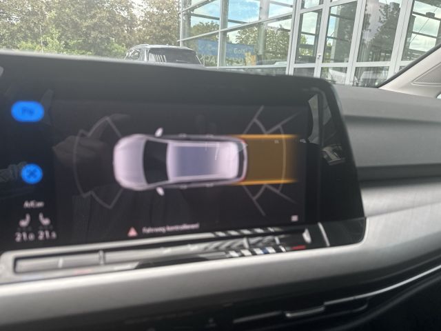 Golf VIII Variant 2.0 TDI DSG Life NAVI AHK WINT