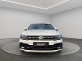 Volkswagen Tiguan Highline 4Motion 2x R-Line, Pano - Volkswagen Tiguan mit Diesel-Antrieb: Allradantrieb