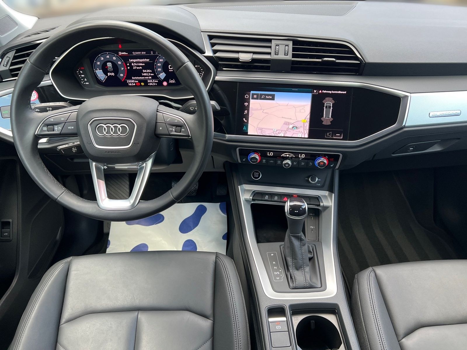 Audi Q3 quattro advanced *PDC*GRA*18 LM*SHZ*NAVI* foto 11