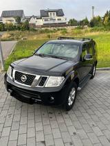 Nissan Pathfinder 2.5 dCi DPF SE 4WD SE
