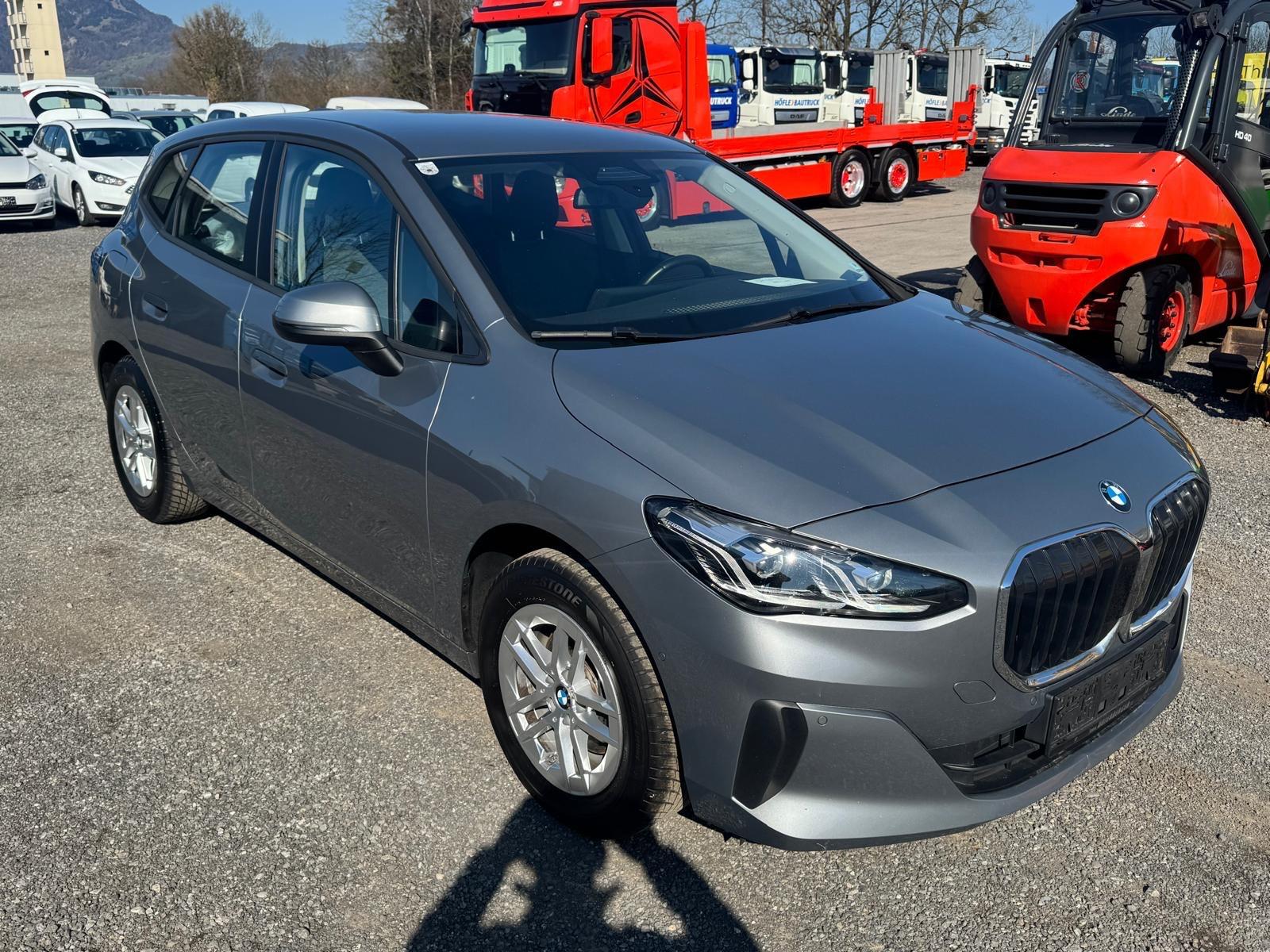 BMW 218 Active Tourer - Navi - LED