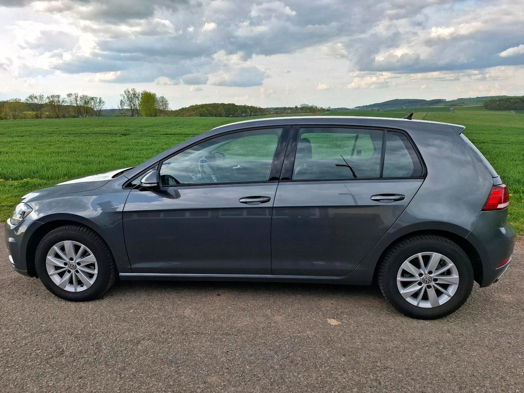 Image of Volkswagen Golf