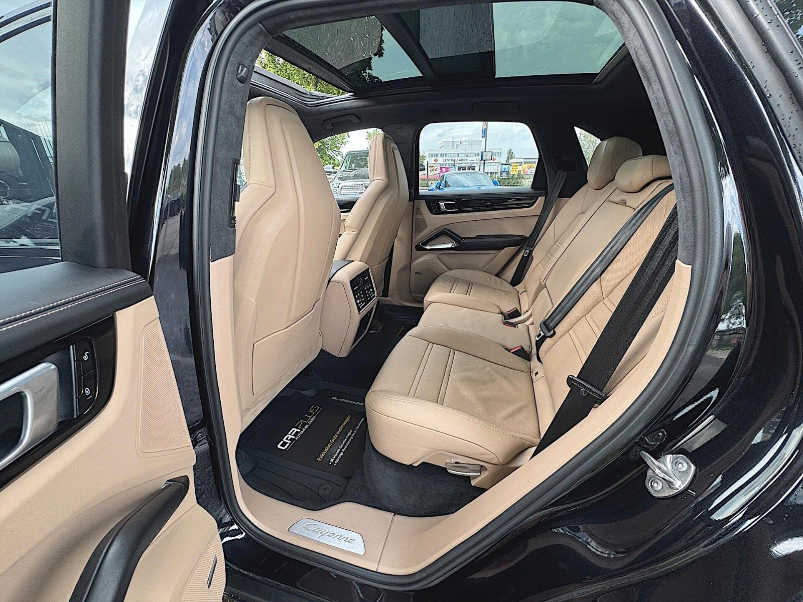 Fahrzeugabbildung Porsche Cayenne Turbo Black Edition *Matrix*ACC*TECHART*