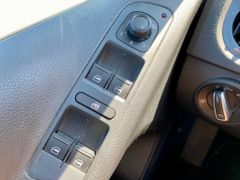 Fahrzeugabbildung Volkswagen Tiguan 2.0 TDI AAC SHZ AHK NAVI PDC GRA USB