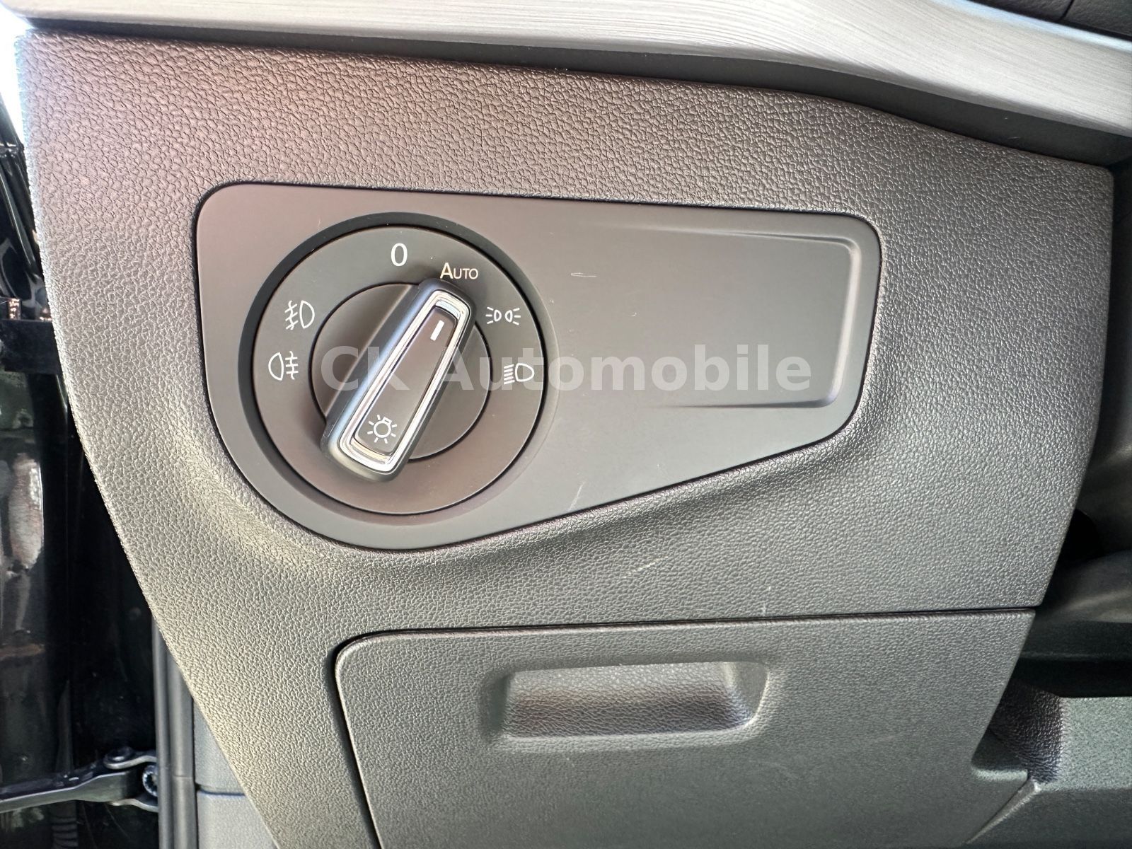 Fahrzeugabbildung SEAT Tarraco FR 4Drive 2.0TDI/Navi/Pano/LED/ACC/AHK