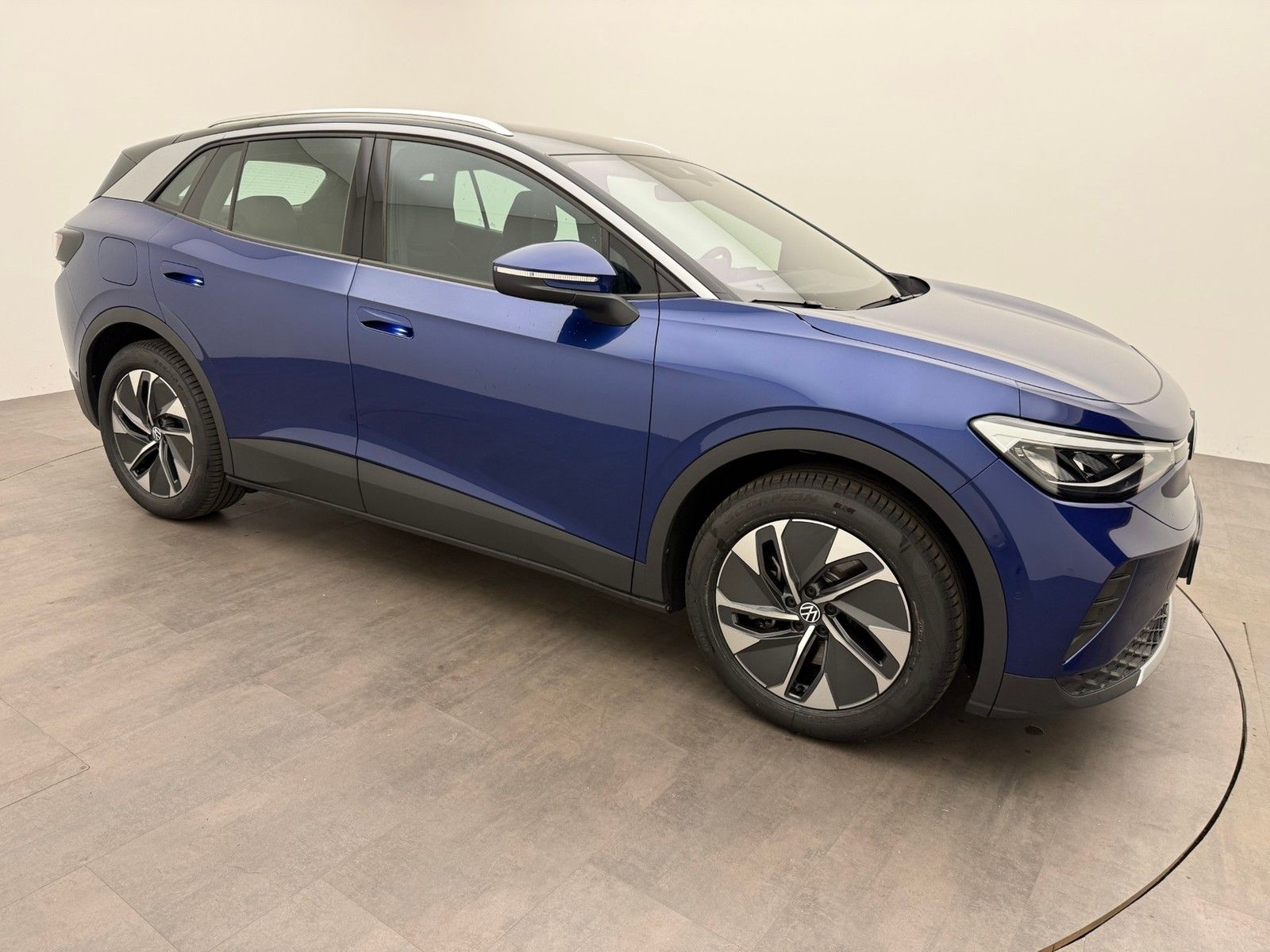 Volkswagen ID.4 Pro 286PS 77kWh KomfortExtAssis19WärmepAHK imagem 2