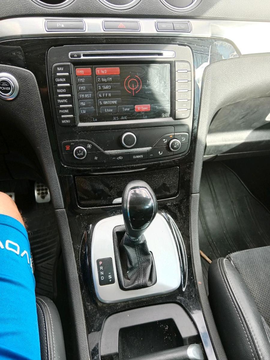 Ford S-MAX 2012 — photo 8