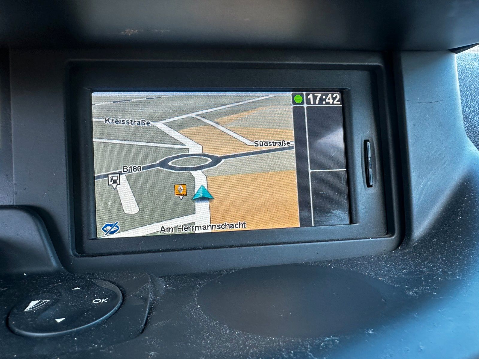 Fahrzeugabbildung Renault Scenic III BOSE / Teilleder / Klimaaut./ Navi.