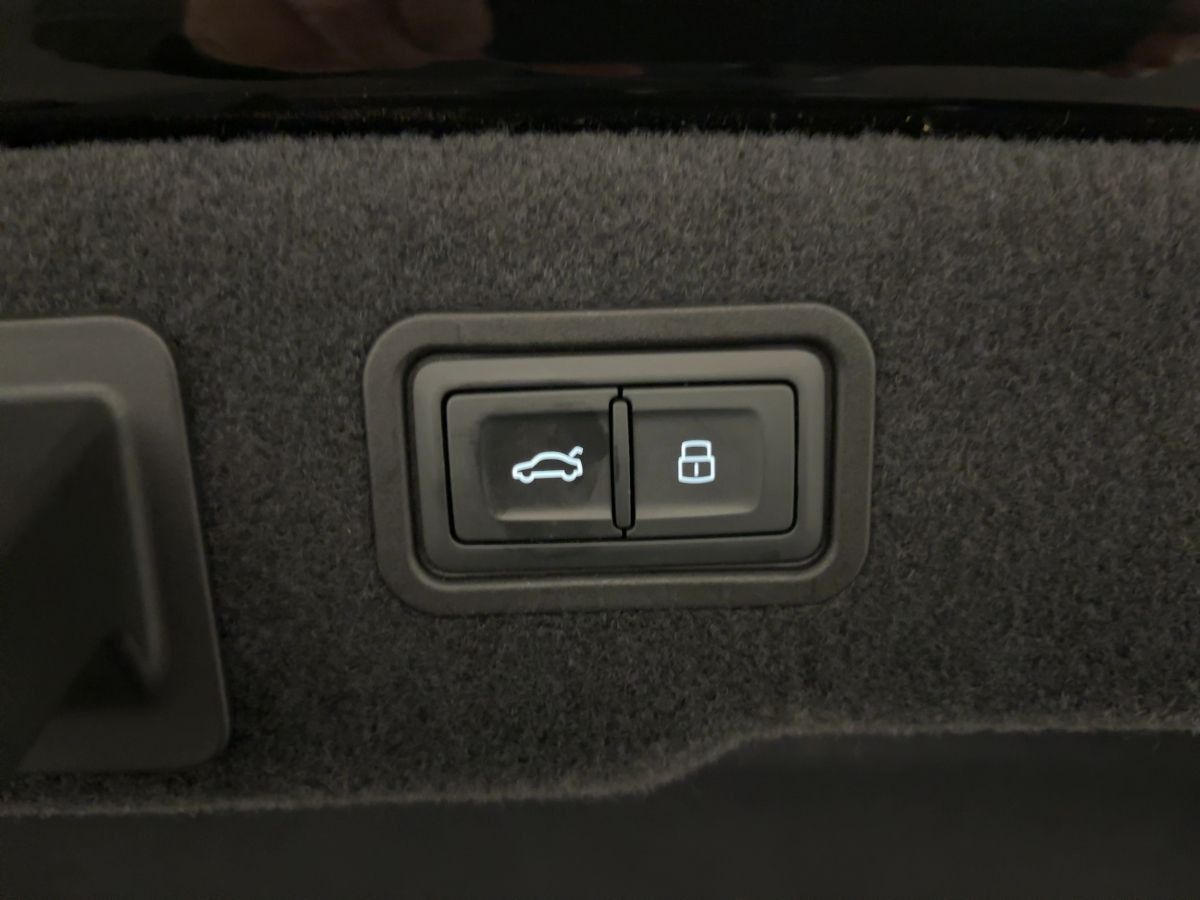Audi A8 - Bild 22