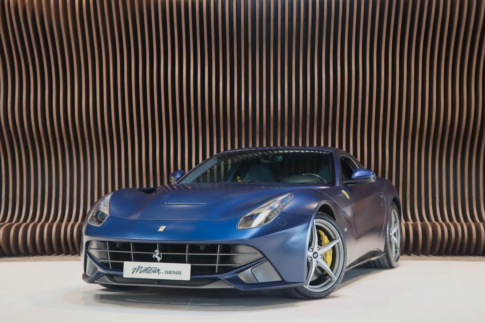 Ferrari F12 berlinetta - Atelier - Carbon - Blu Opaco
