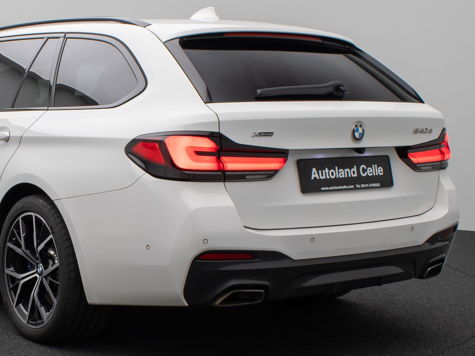 Fahrzeugabbildung BMW 540d xD M Sport Panoram Kamera Laser HUD H/K 19"