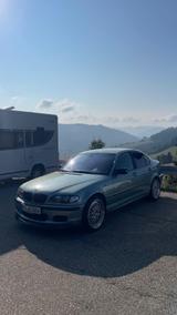 BMW 320i - - BMW 320 aus 2002: 320i