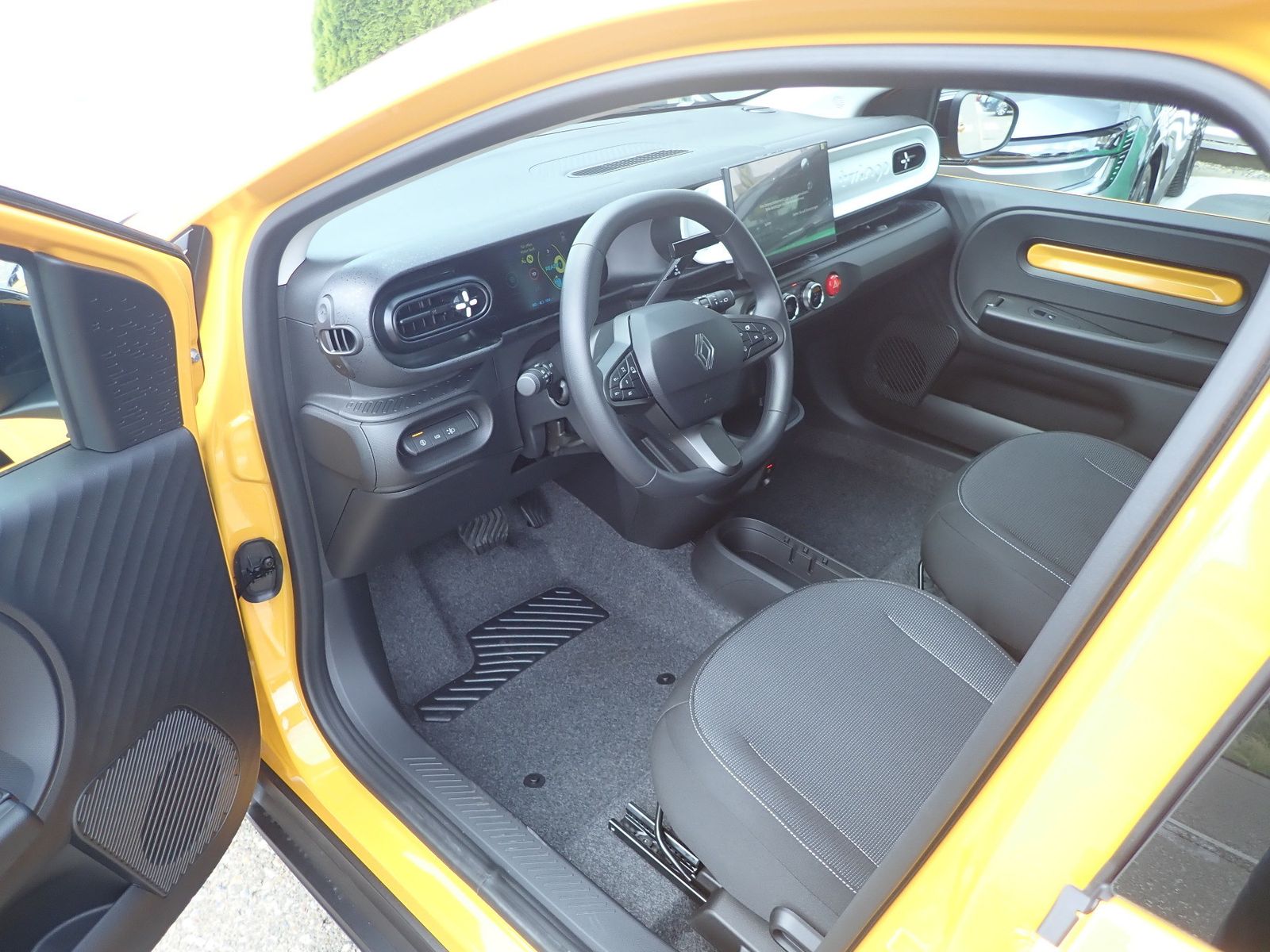 Fahrzeugabbildung Renault Twingo E-TECH elektr. Evolution 80hp Urban Range