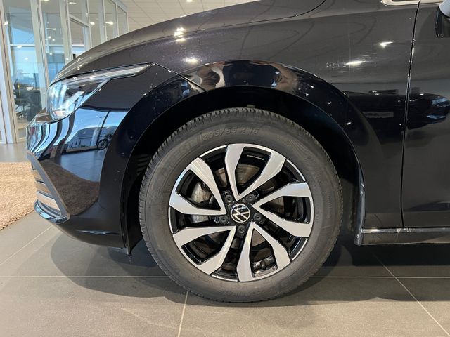 Volkswagen Golf 1.5 TSI Active | LED | Navi | App | DAB Volkswagen Golf 1.5 TSI Active | LED | Navi | App | DAB