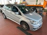 Mercedes-Benz B 200 Turbo Navi + Leder + Panorama + Standheiz - Mercedes-Benz B 200: Turbo