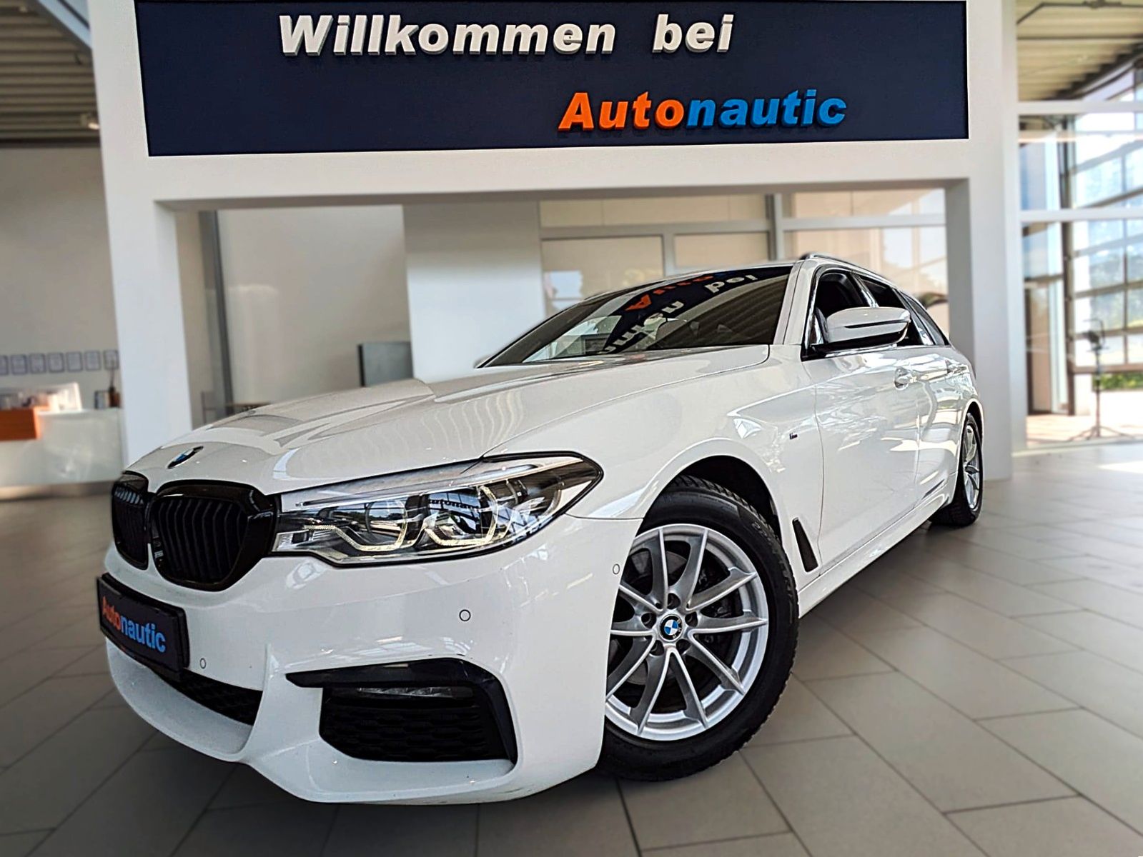 BMW 520d M SPORT 1.Hd MwSt. PANO HUD VIRTUAL LEDER