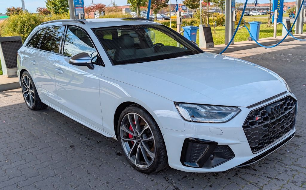Image of Audi S4