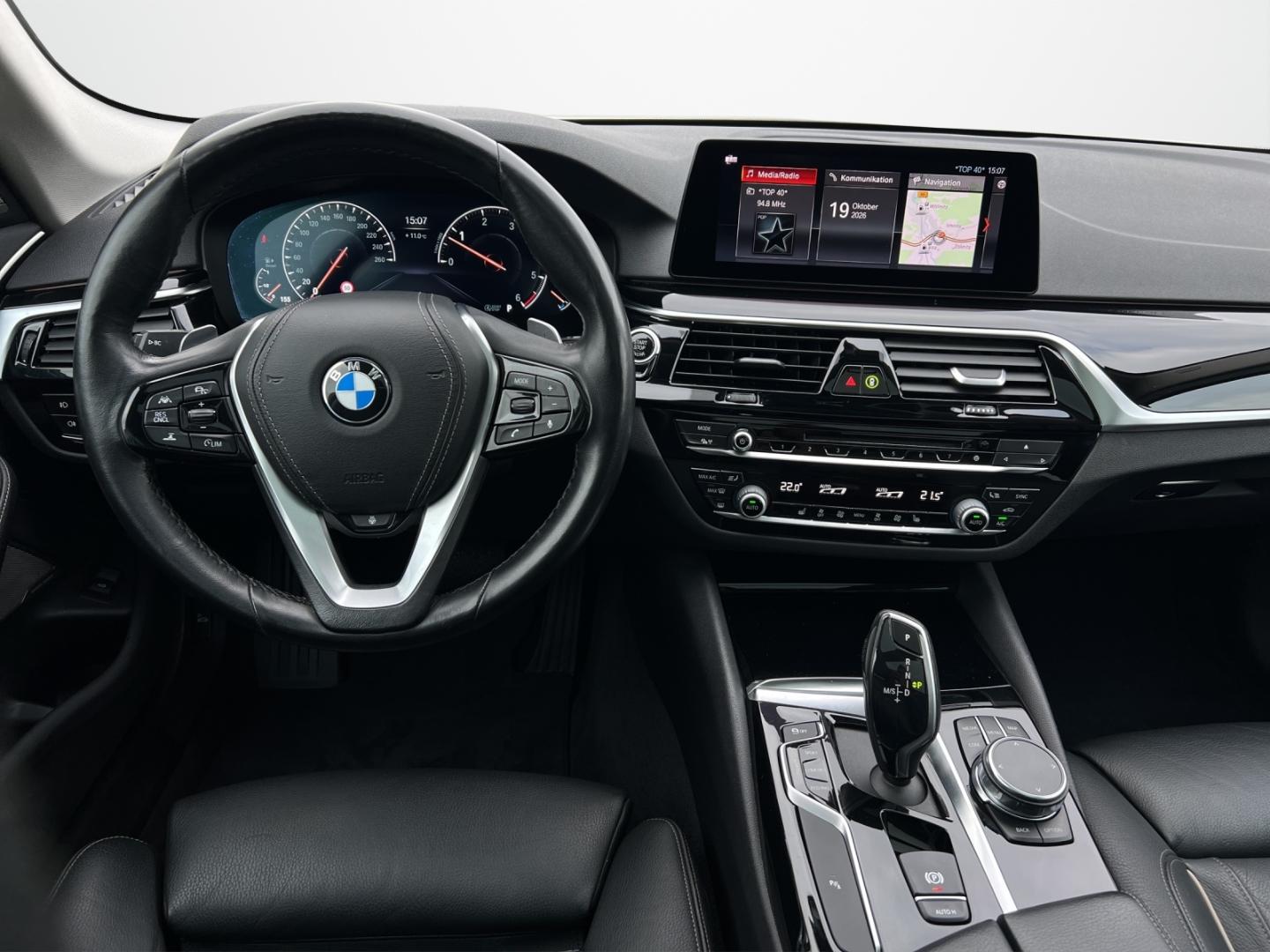 BMW 530 d xDrive Sport Line Touring/ACC/SitzHz