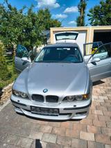 BMW 528 I Touring Benziner - BMW 528 aus 1997: 528i