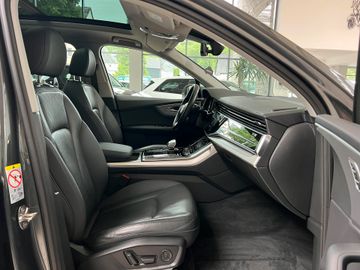 Audi Q7 - 12