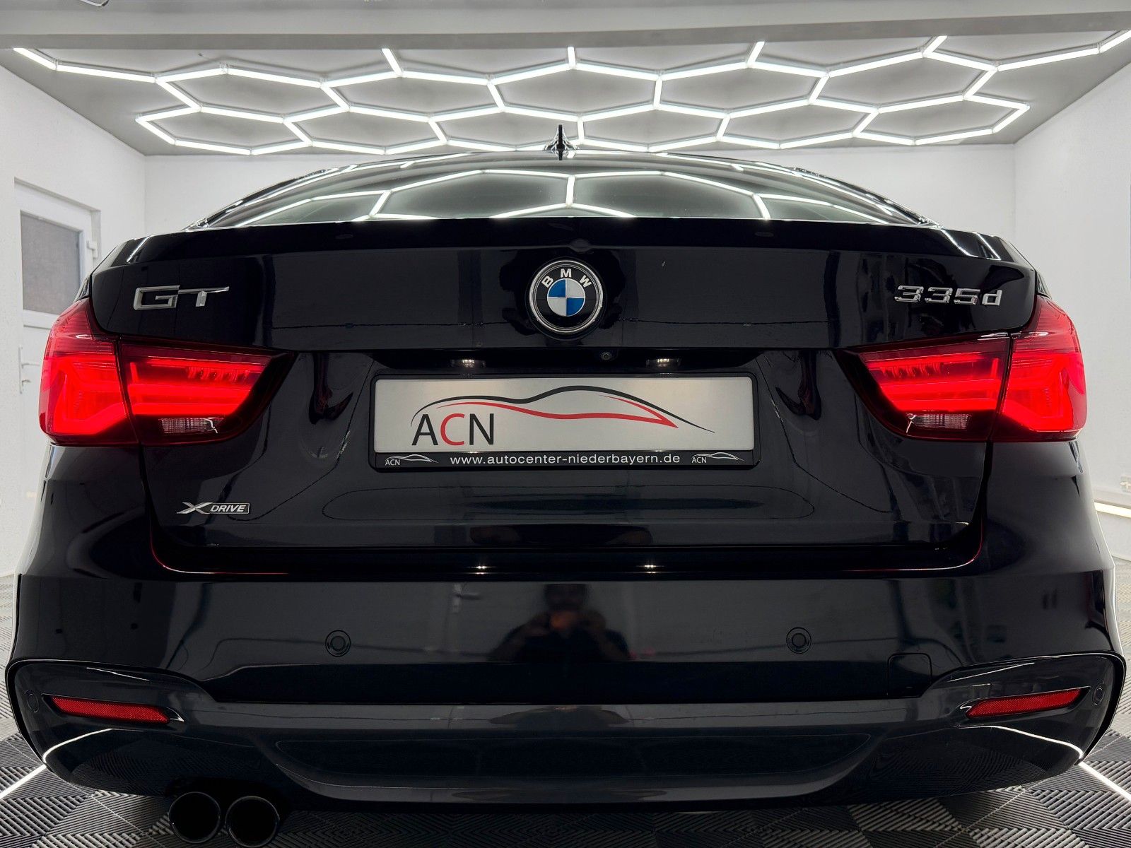 Fahrzeugabbildung BMW 335 d xDrive M SPORT/LED/HuD/PANO/KAMERA/MEMORY