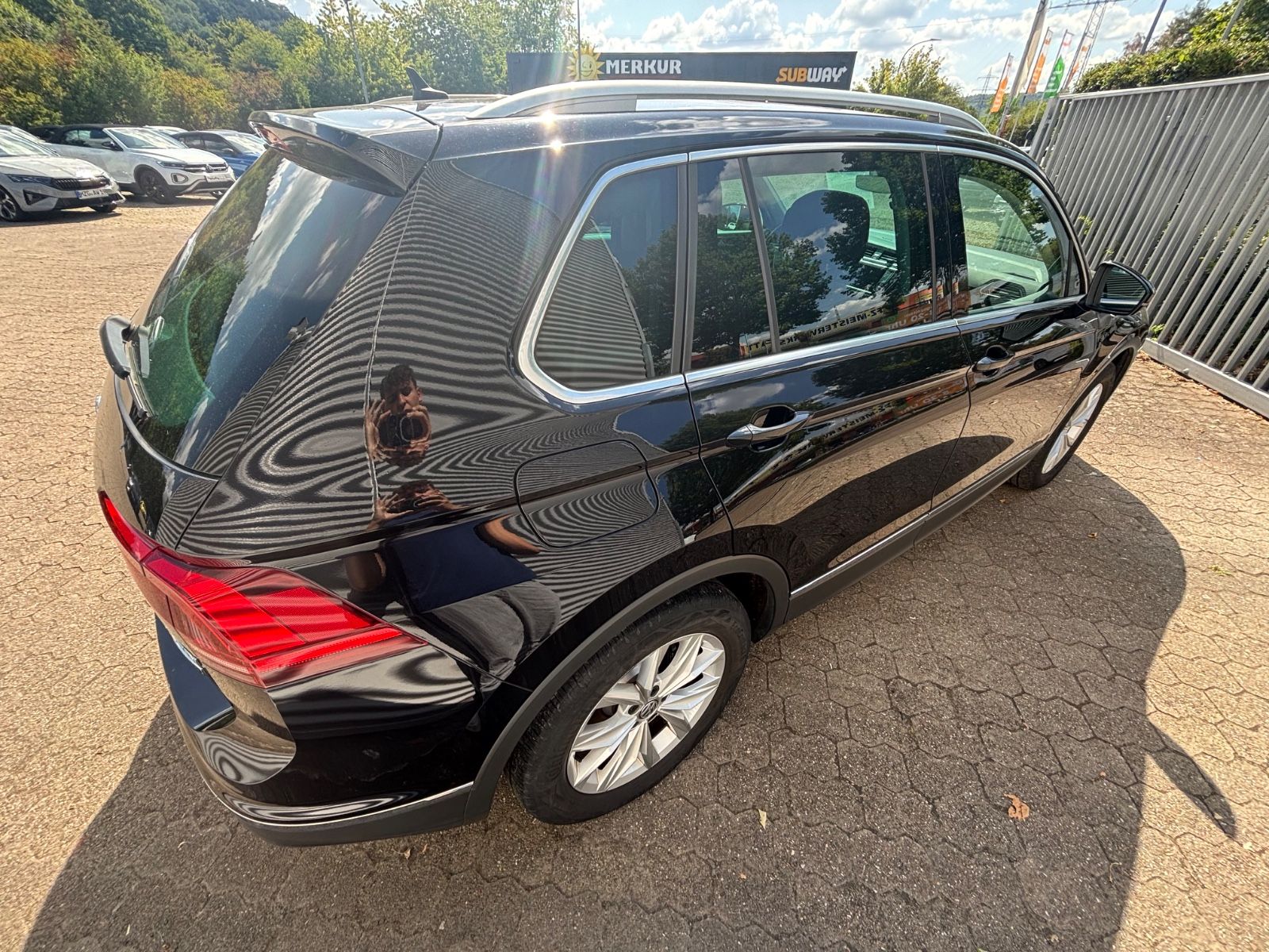 Fahrzeugabbildung Volkswagen Tiguan Highline BMT/Start-Stopp 4Motion