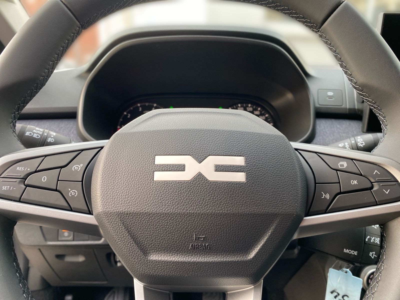 Fahrzeugabbildung Dacia Sandero Expression TCe 100 *KAMERA*NAVI*SITZHZG*