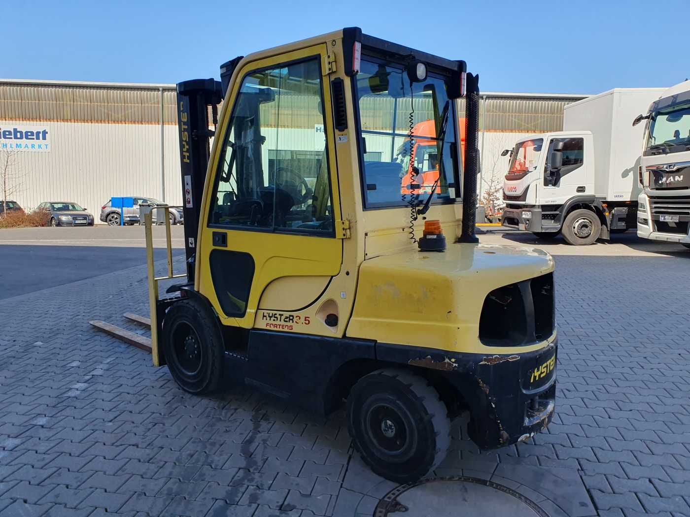 Fahrzeugabbildung Hyster H3.5 FT / Triplex: 4,61m / nur 882h / SS