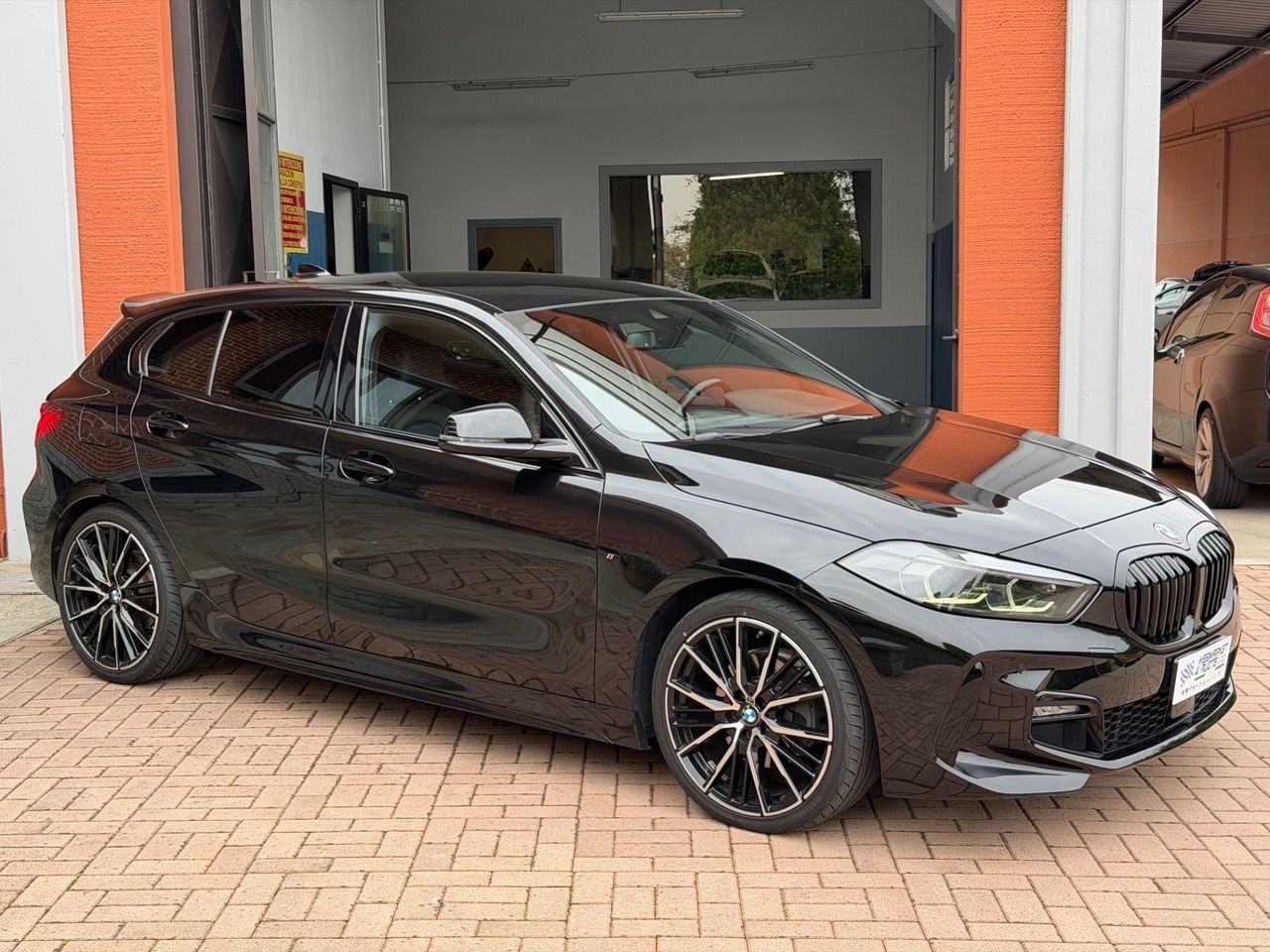 BMW Bmw 118d 5p. Msport imagem 2