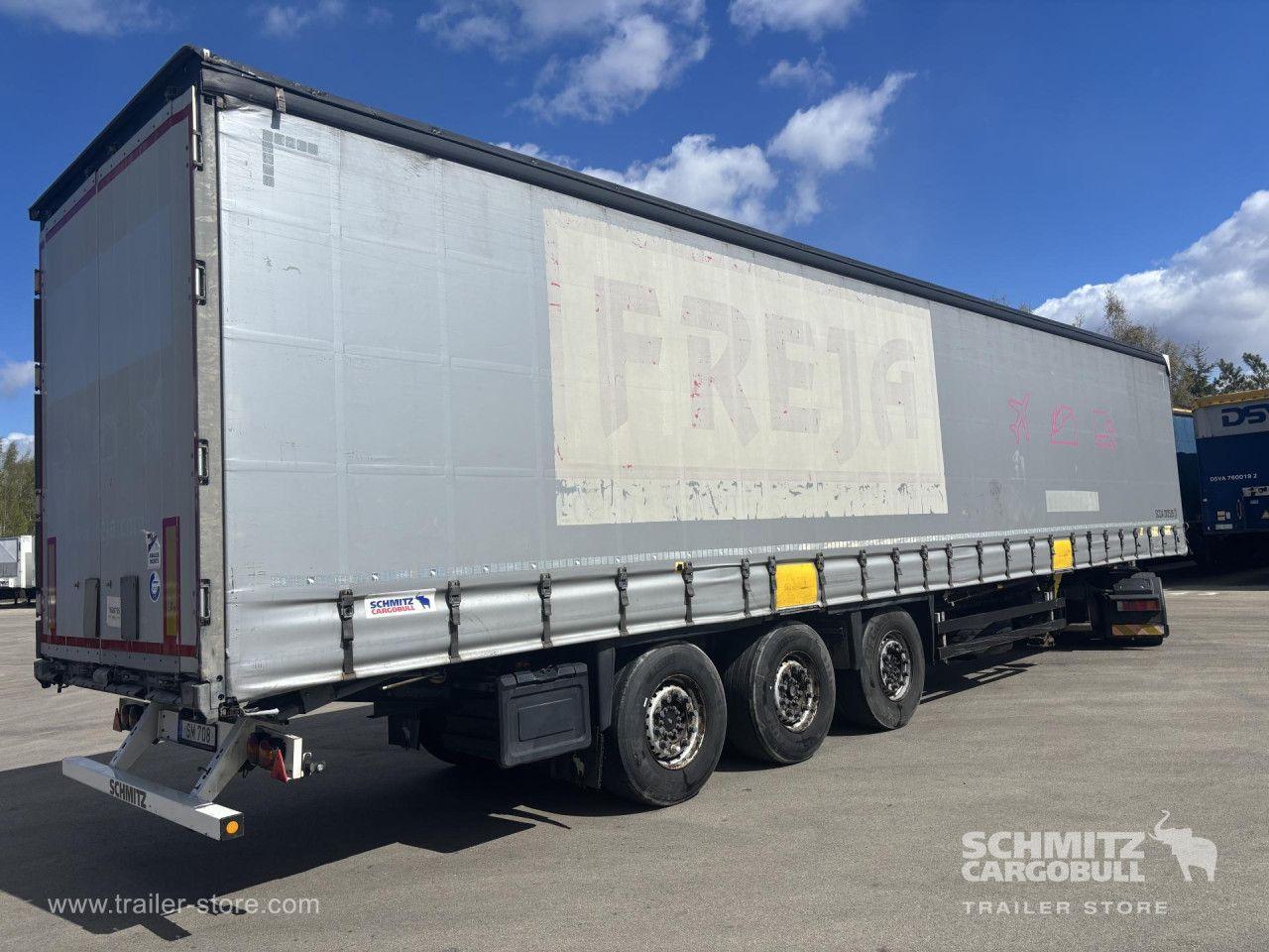 Schmitz Cargobull Curtainsider Standard