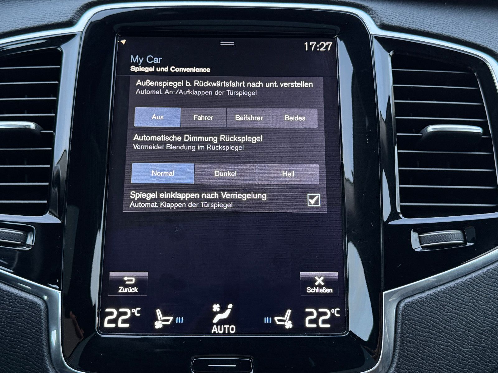 Fahrzeugabbildung Volvo XC90 INSCRIPTION AWD PANO HUD SITZKLIMA MEMORY