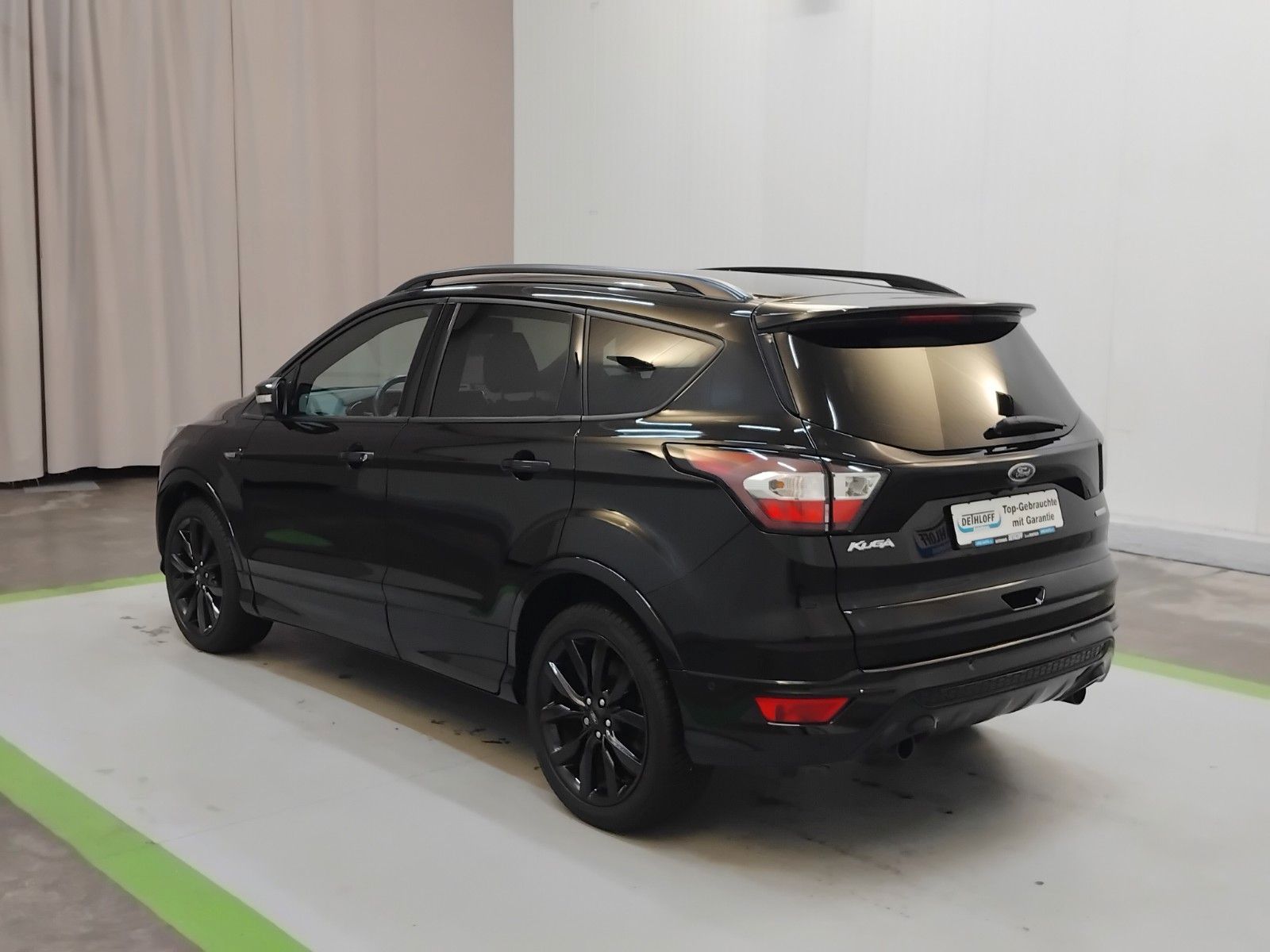 Ford Kuga (10/2017, Benzin)