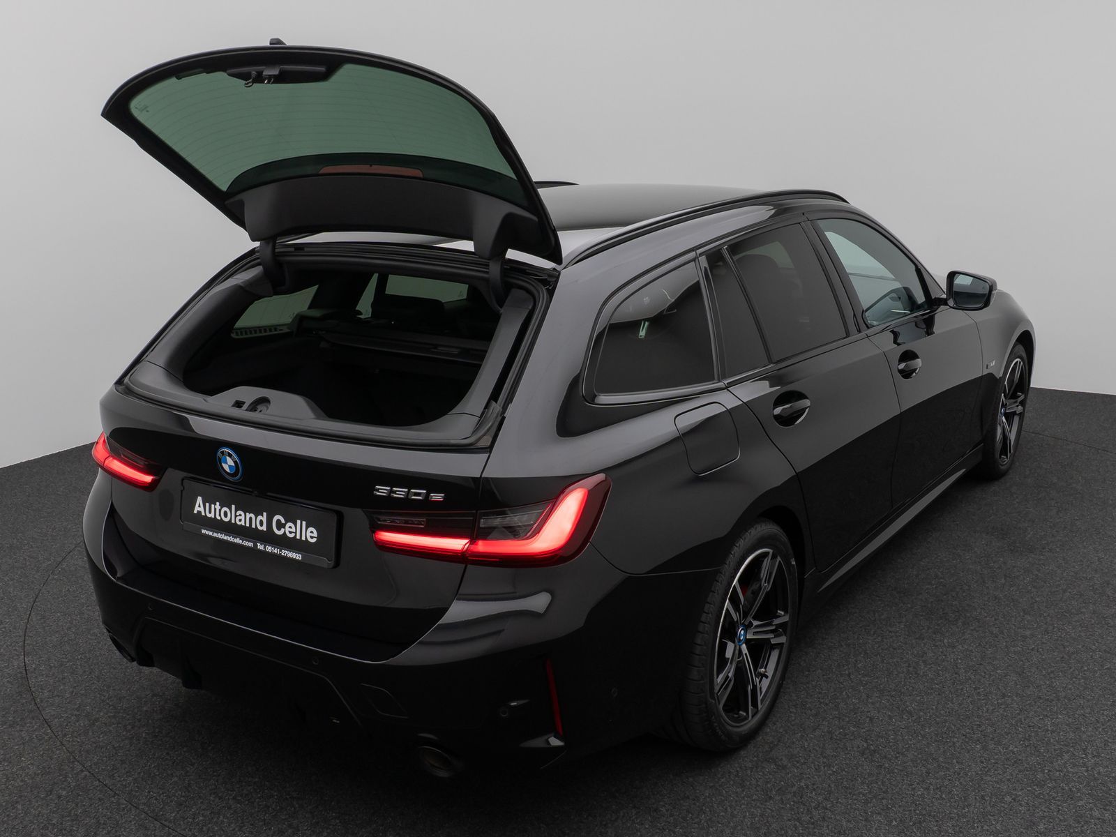 Fahrzeugabbildung BMW 330e M Sport Pro Kamera DAB CockPitPro Komfort
