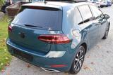 Volkswagen Golf VII Lim.  Highline Pano Navi App AHK ACC - mit Benzin-Antrieb: Grün, Sitzheizung