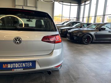 Volkswagen Golf VII Lim. GTI BMT *1.HAND*NAVI*TEMP*PDC*