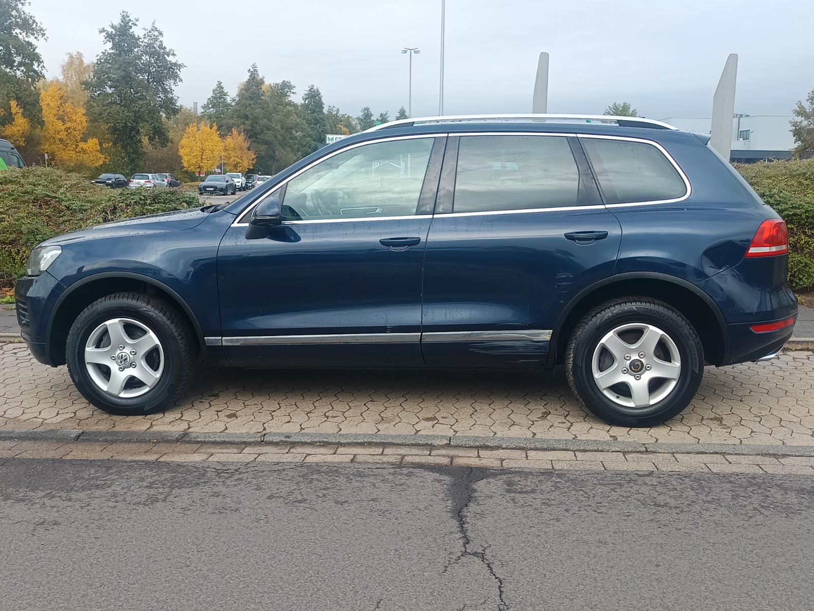 Volkswagen Touareg 2010 — photo 9