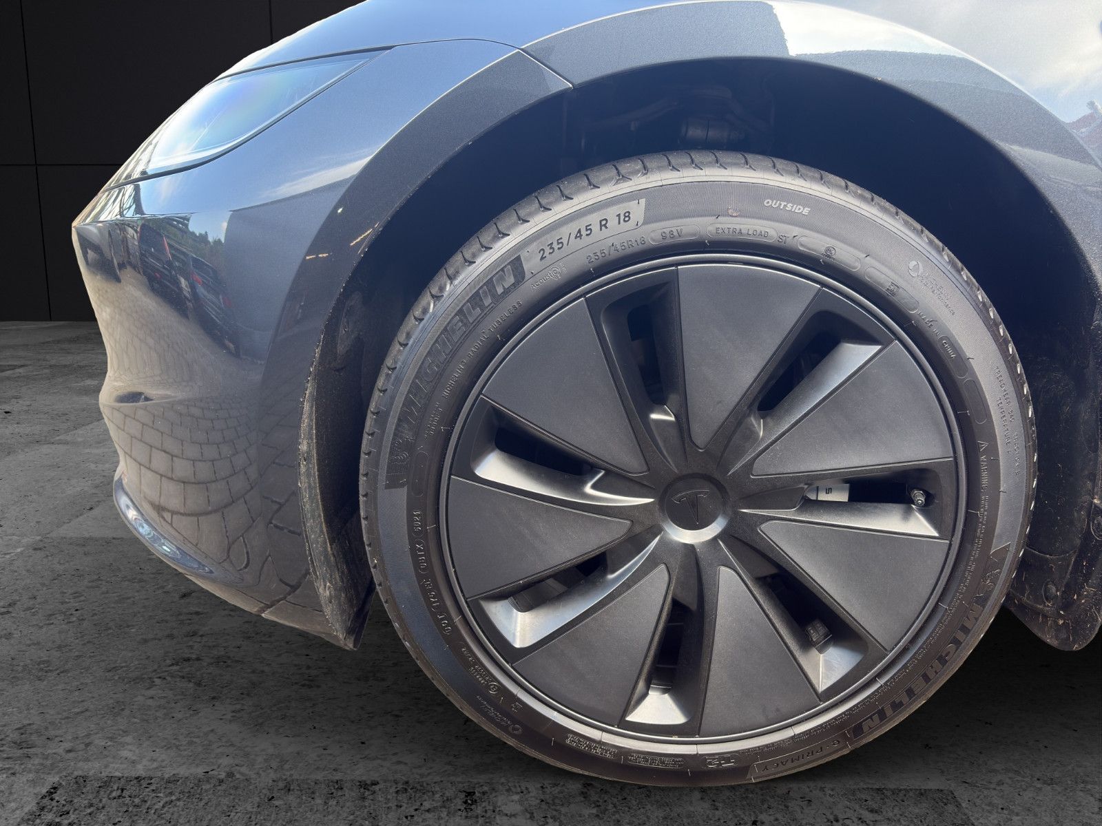 Fahrzeugabbildung Tesla Model 3 Long Range RWD/Keyless/ACC/Pano/Ambiente