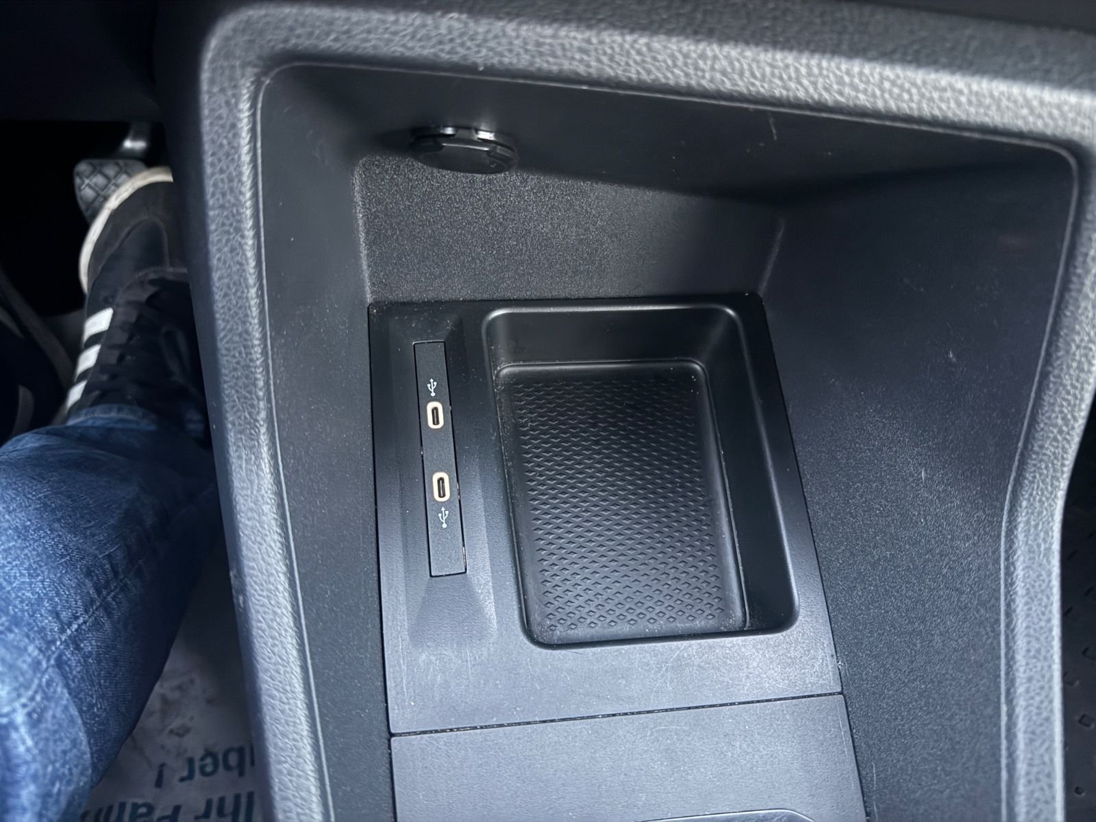 Fahrzeugabbildung Volkswagen Caddy 2.0TDI Apple Carplay ACC+Lane+Tempomat