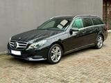 Mercedes-Benz E 250 CDI Avantgarde 4Matic Distronic Leder AHK - Mercedes-Benz E 250 in Bielefeld