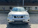 Nissan X-Trail Columbia - Nissan X-Trail mit Diesel-Antrieb: Silber