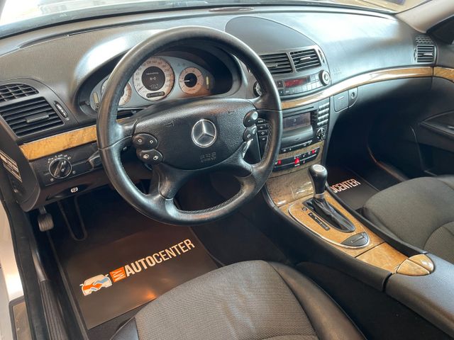 Mercedes-Benz E 280 E Klasse T-Modell *NAVI*AHK*TEMPOMAT*SZ.HZ