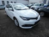 Toyota Auris Touring Sports Hybrid Team D - Toyota Auris mit Hybrid-Antrieb: Kombi