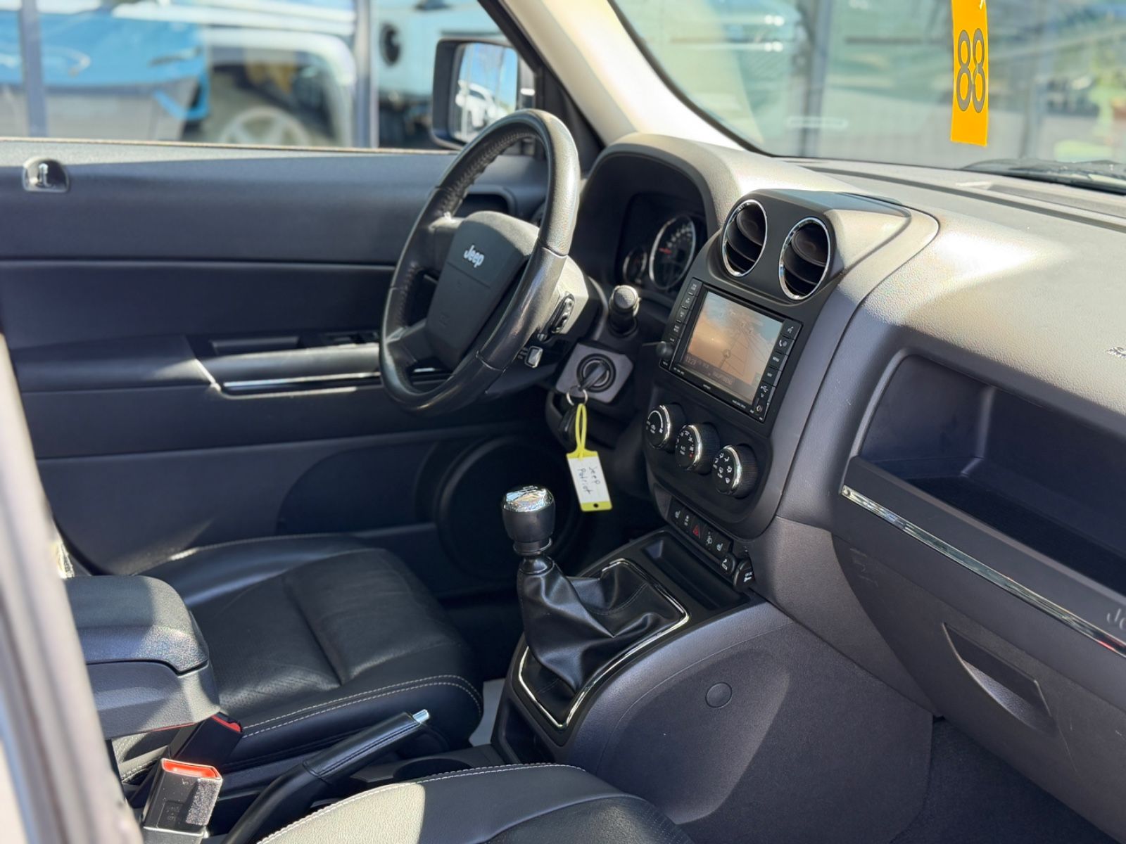 Patriot Limited 2.2 CRD Leder Navi Tüv NEU